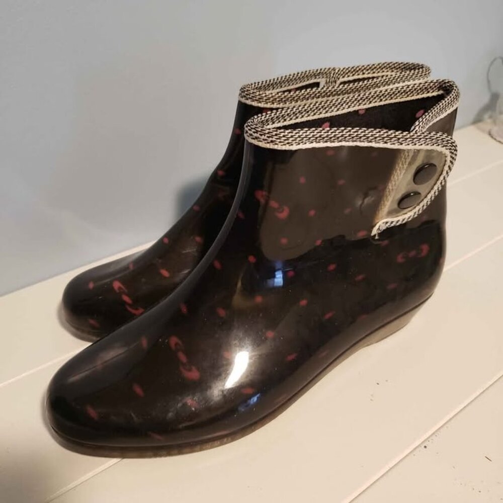 🔥 Garosa Woman Waterproof Anti-slip Rain Boots - size 40